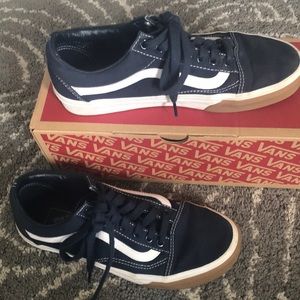 1 pair of navy blue vans old skool style!